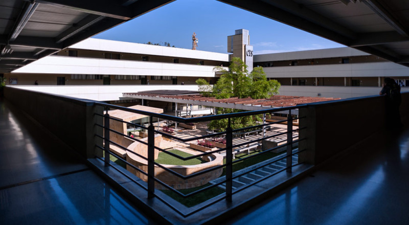 Para la Universidad CES, en su sede de El Poblado.