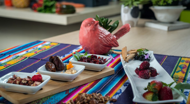 Para Soy Como Como. Dirección de arte por Marcos Vallejo. Iluminación por Marcos Tobón.