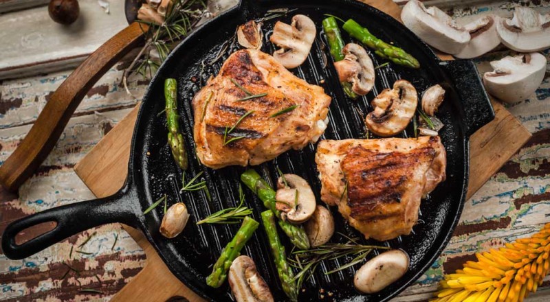 Para Setas de Cuivá. Dirección de arte, Felipe Hernández. Maquillaje, Alejandra Camacho. Asistencia de iluminación, Marcos Tobón.